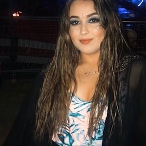 Meet your Posher, Daniela